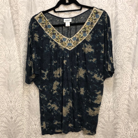 Tops - Motherhood Maternity Boho Floral Top